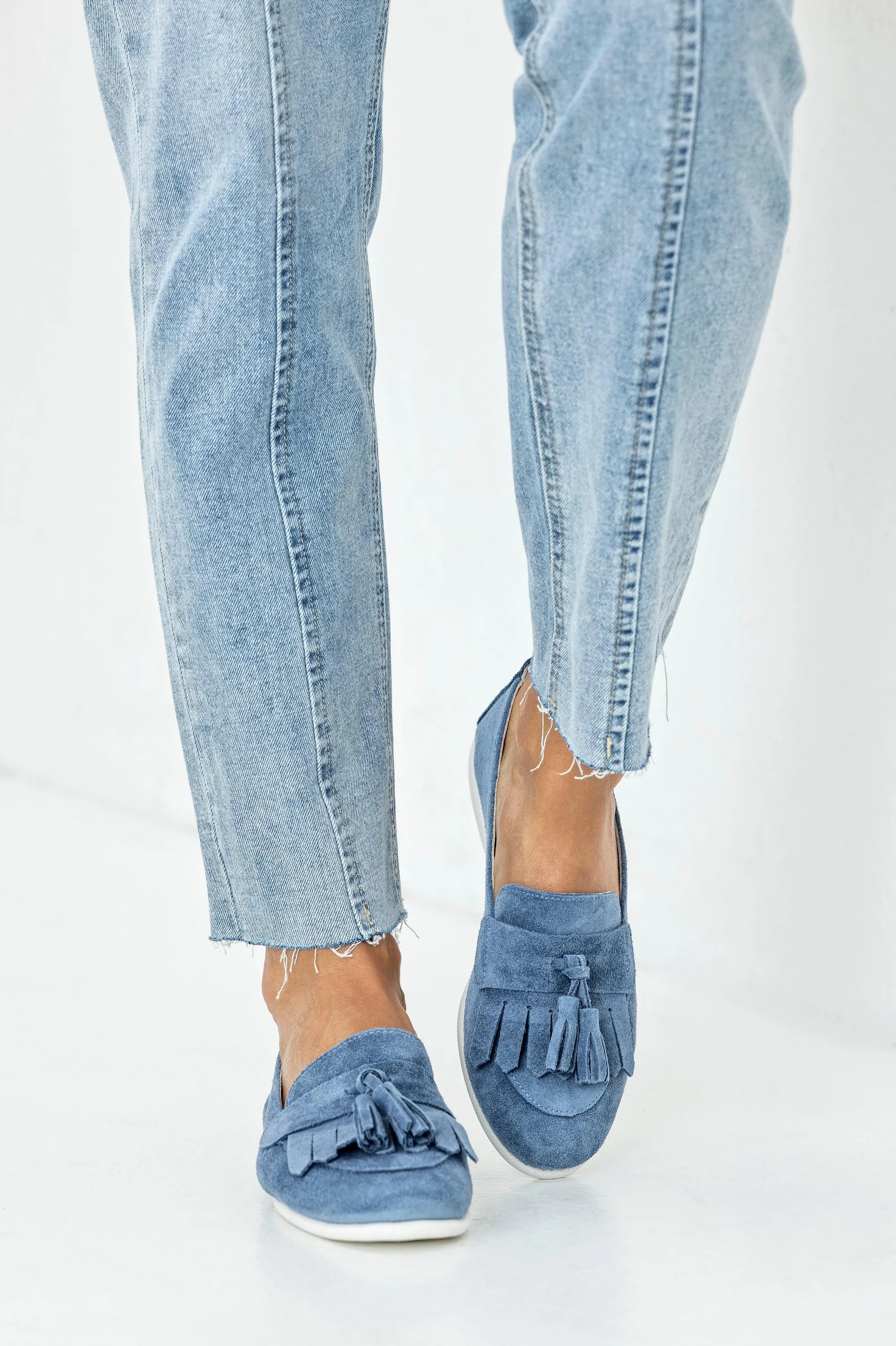 Leather suede loafers with tassels