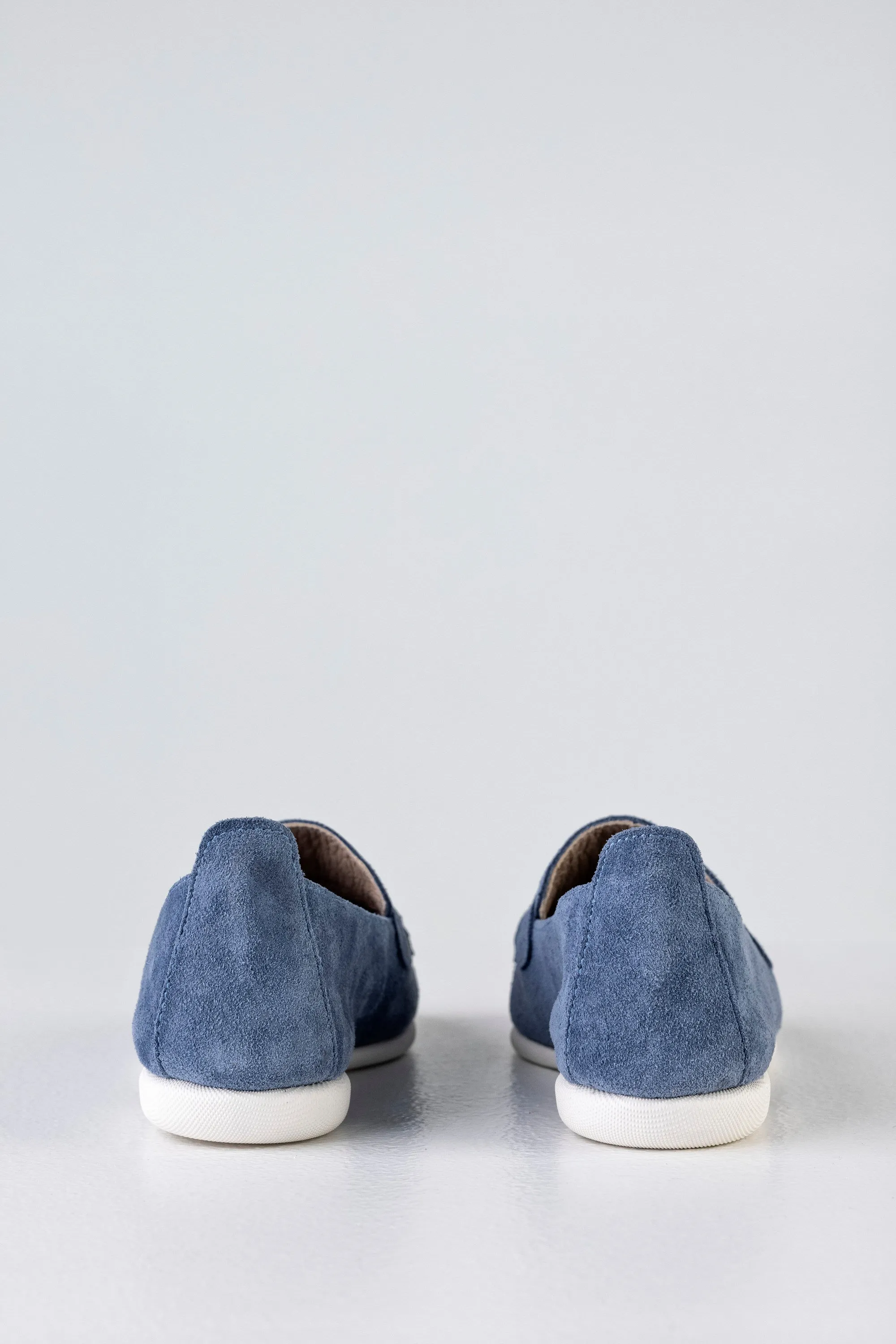 Leather suede loafers with tassels