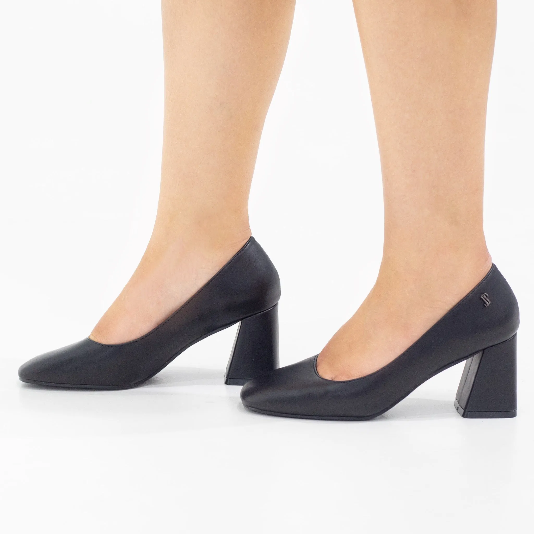 Lopa 7cm block heel PU court shoe black