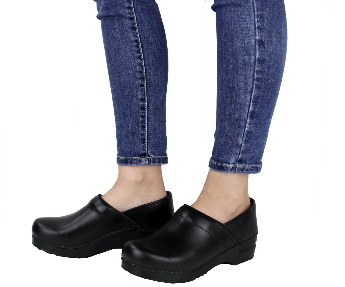 Sanita Pro. Cabrio Women's Medical Clog