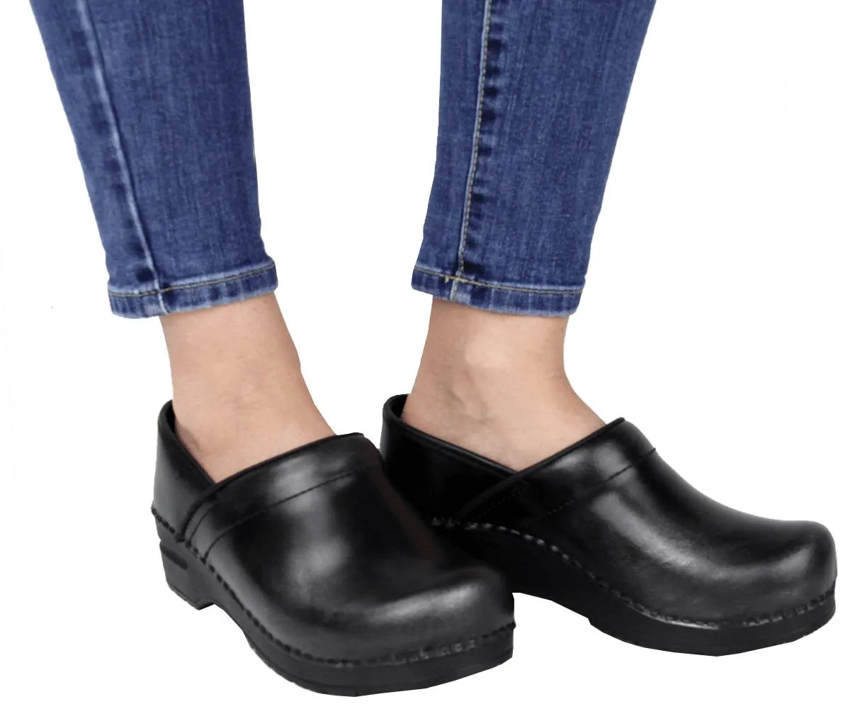 Sanita Pro. Cabrio Women's Medical Clog
