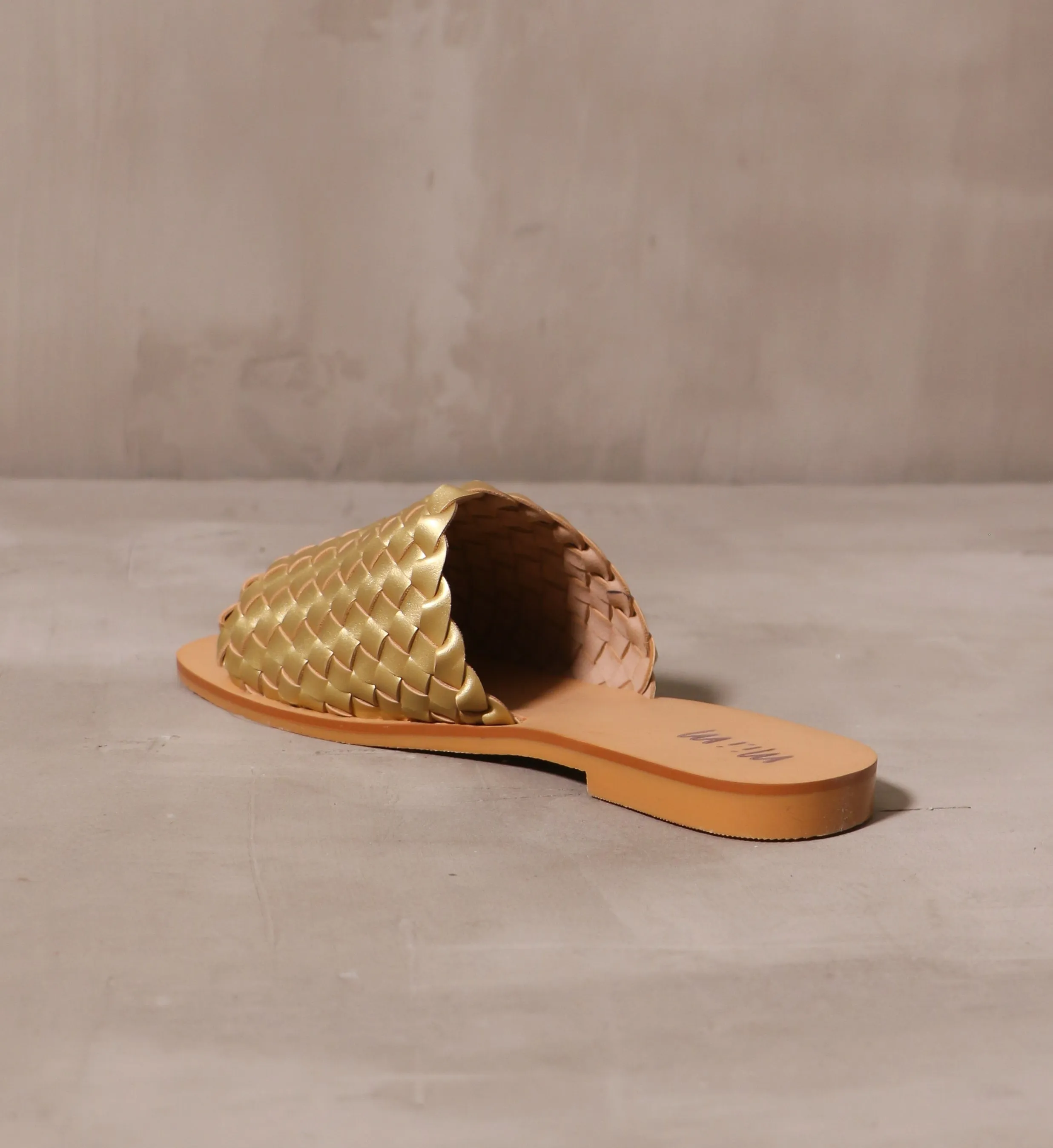 THE WOVEN ONE SLIDE